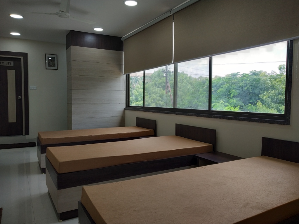 Gallery Best Eye Hospital in Bhopal Eye Surgeon in Bhopal Eye Care in Bhopal